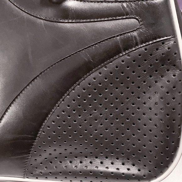 PRADA Vitello Drive Leather Bowler/Doctors Handbag - Picture 11 of 16